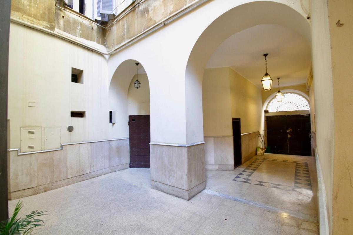 Ferienwohnung Hc - In The Heart Of Campo De' Fiori Rom Exterior foto