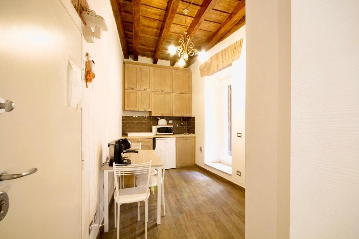 Ferienwohnung Hc - In The Heart Of Campo De' Fiori Rom Exterior foto